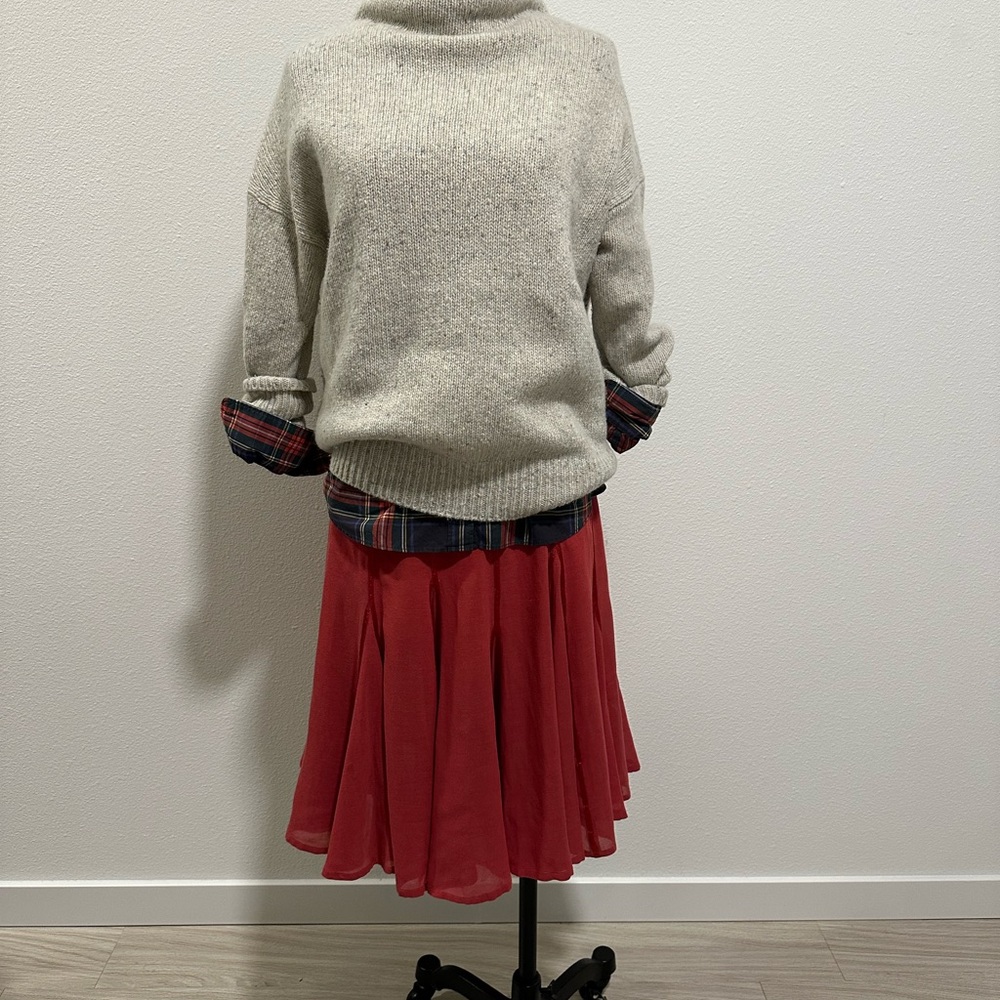 CLUB MONACO Women’s Red A-Line Pleated Skirt